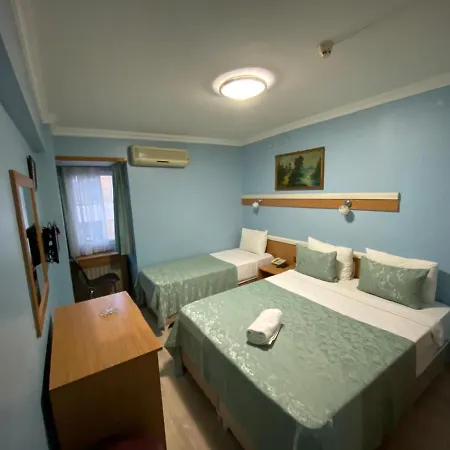 Hotell Oz 2*