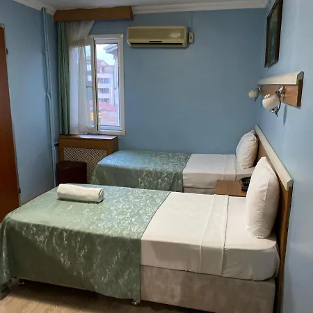 Oz Hotell 2*
