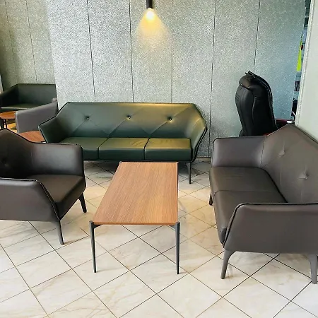 Oz Hotell 2*